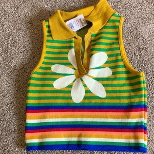 Knit tank top with flower detail